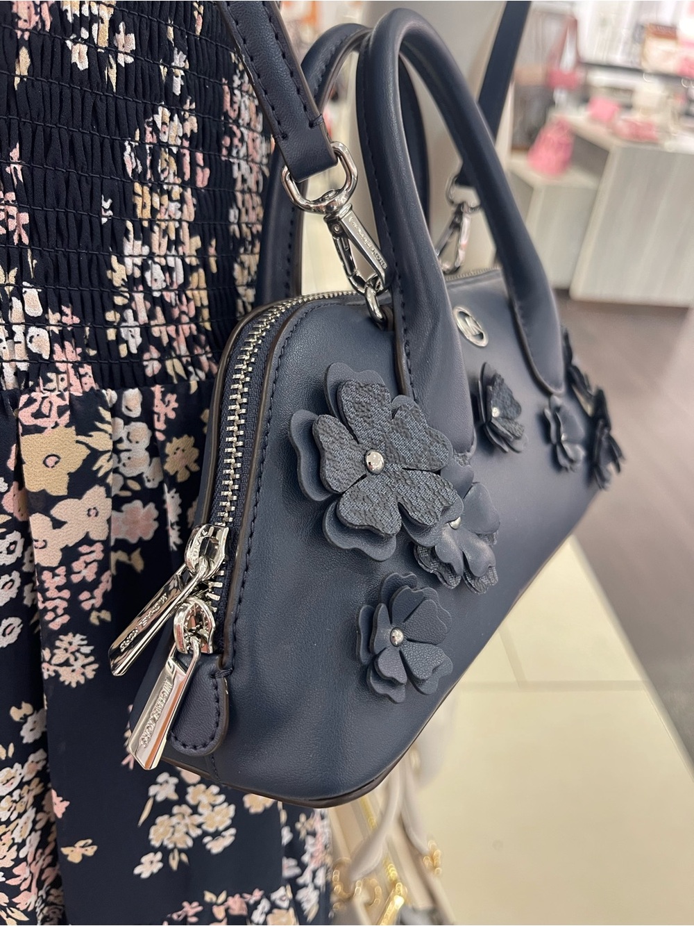 Michael Kors Petra Small Floral Embellished Crossbody Bag
Navy
NWT - Picture 8 of 16
